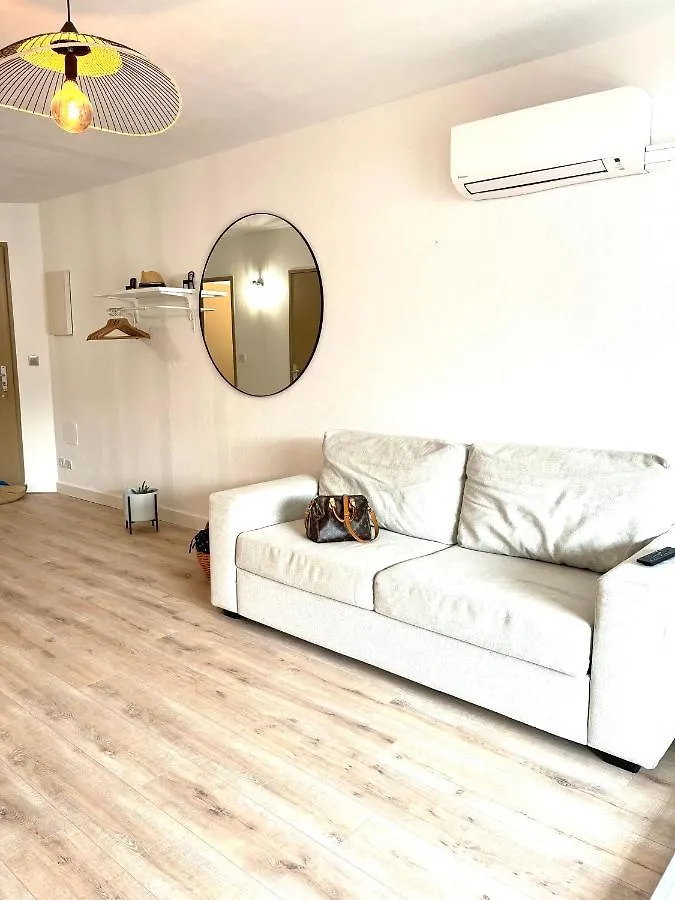 Le sud plage et piscine Gassin Appartement