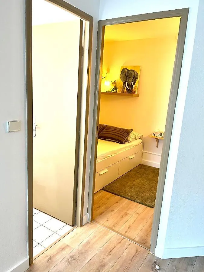 Le Sud Plage Et Piscine Gassin Apartment